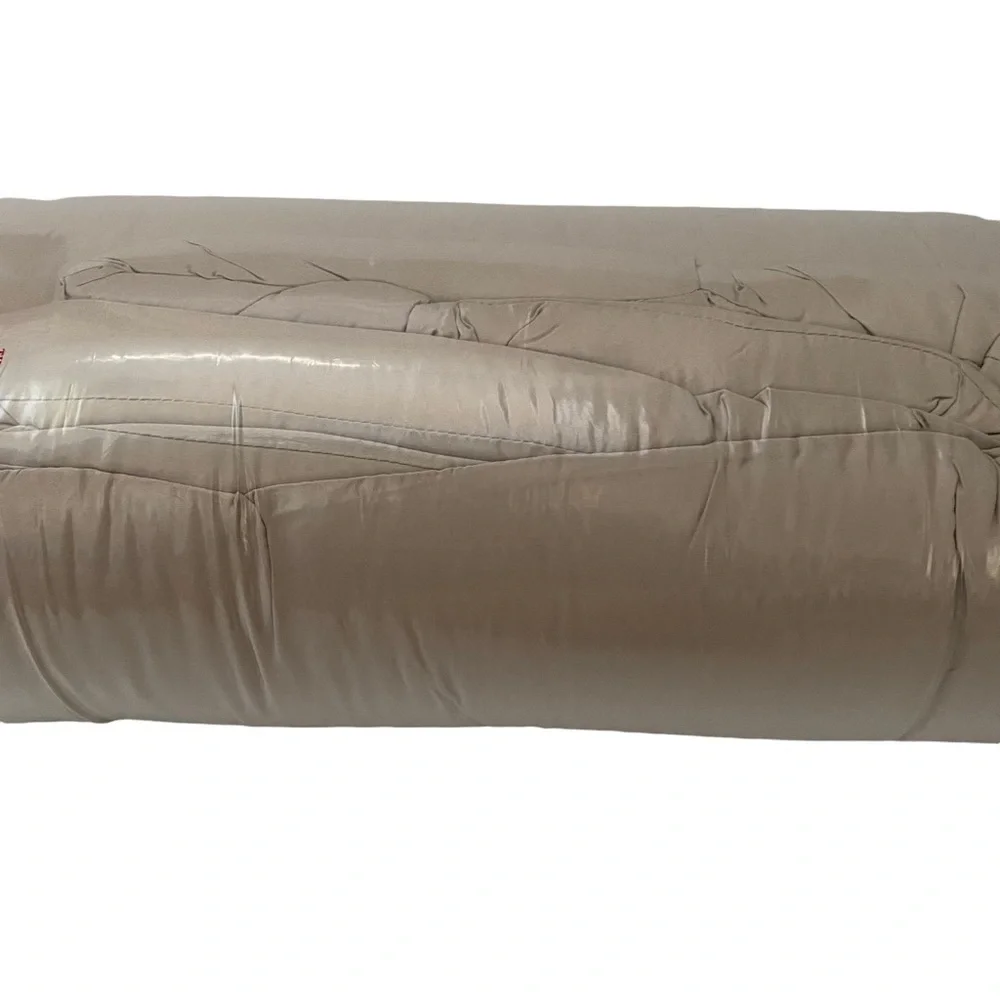 Royal Luxe Lightweight Microfiber Color Down Alternative Full/Queen Comforter